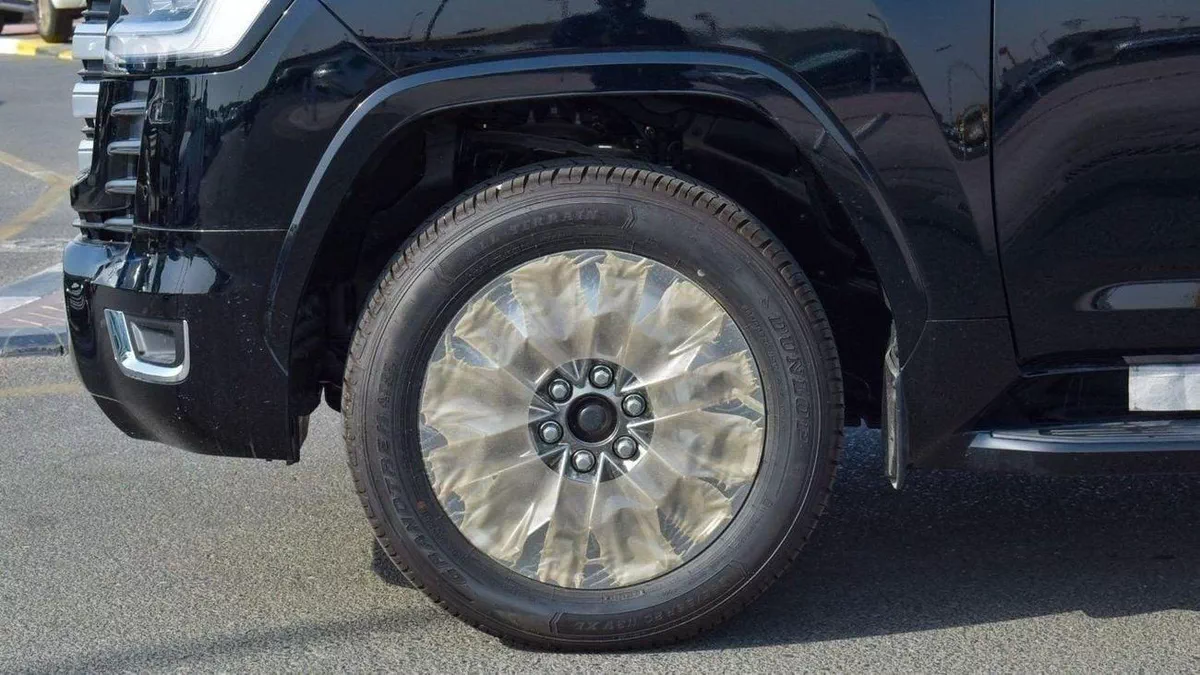 Toyota Land Cruiser VXR Toyota Land Cruiser VXR 3.3L Diesel 2025-7-0