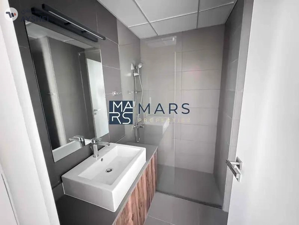 Luxurious brand new 1 BHK with all facilities available in Al mamsha
