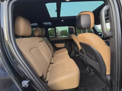 Defender 110 X-Dynamic HSE 2025 | GCC Specs | Brand New | Perfect condition | Under warranty 2 years-11