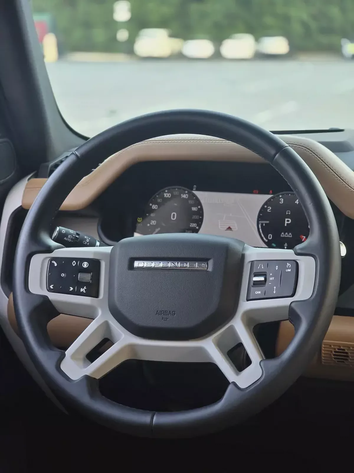 Defender 110 X-Dynamic HSE 2025 | GCC Specs | Brand New | Perfect condition | Under warranty 2 years-14-14