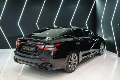 Nissan Maxima SR-1