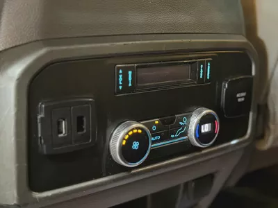 FORD EXPEDITION XLT 2019 GCC | ACCIDENTS FREE | ORIGINAL PAINT-10