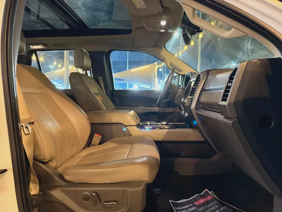 FORD EXPEDITION XLT 2019 GCC | ACCIDENTS FREE | ORIGINAL PAINT-16-16
