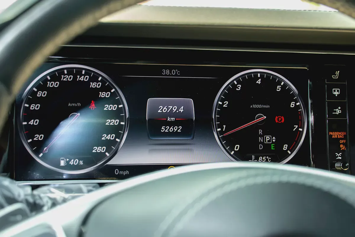 2015 MERCEDES BENZ S550 COUPE FULL OPTION | JAPANESE SPECS | ONLY 52,000 KM-8-8