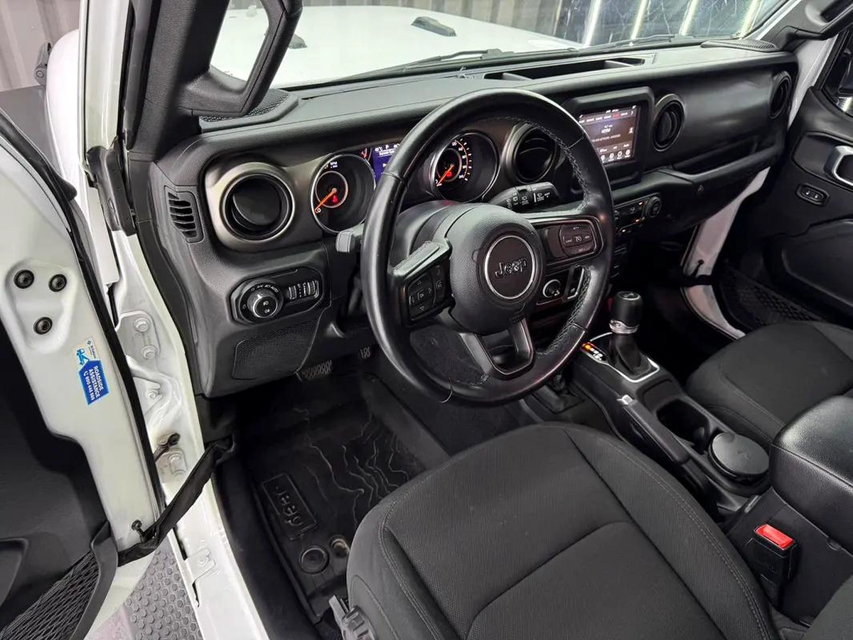 2021 Jeep Wrangler Sport | GCC Specification | Well maintained-8-8