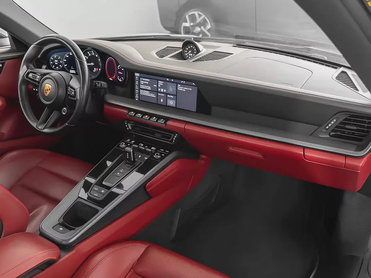 6,776 AED / 60 months | 0% DP | 2020 Porsche 911 Carrera / Full Agency History-11-11
