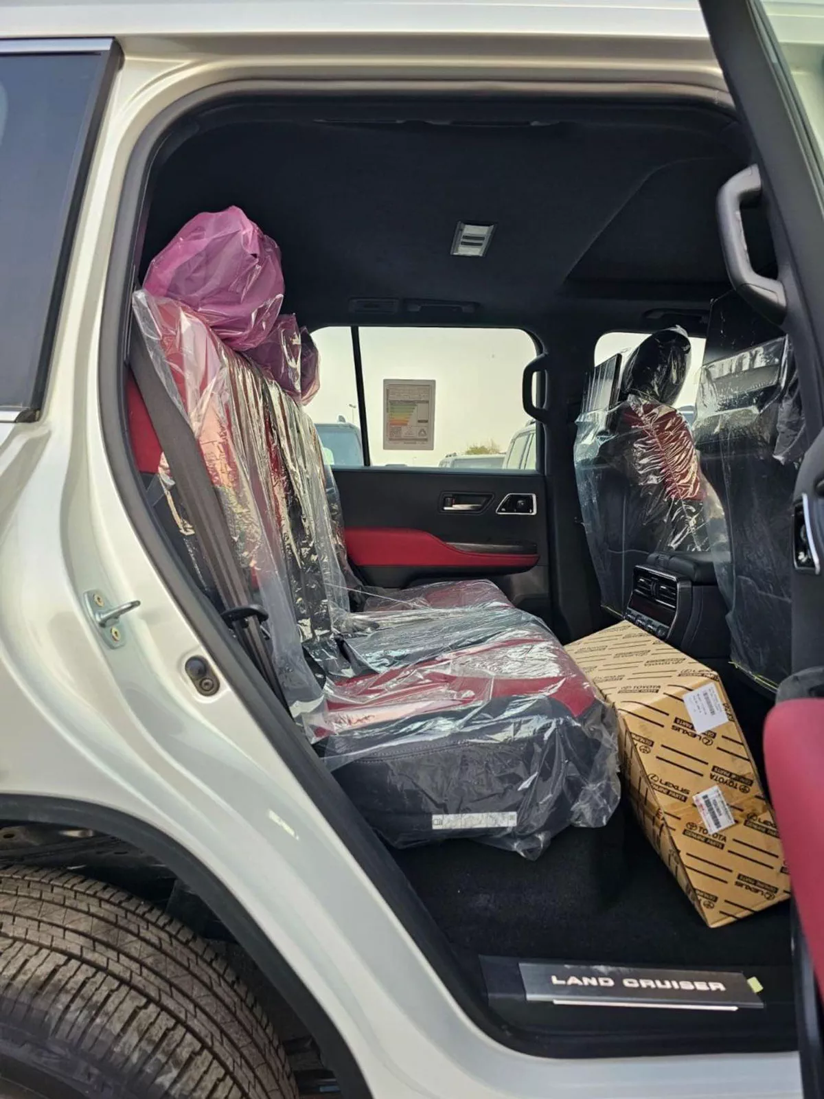 Toyota Land Cruiser VXR TOYOTA LANDCRUISER LC300 VXR TWIN TURBO AURO KIT FULL OPTION SA PETROL AT 3.5L V6 4WD (CODE # VXRSAA-16-0