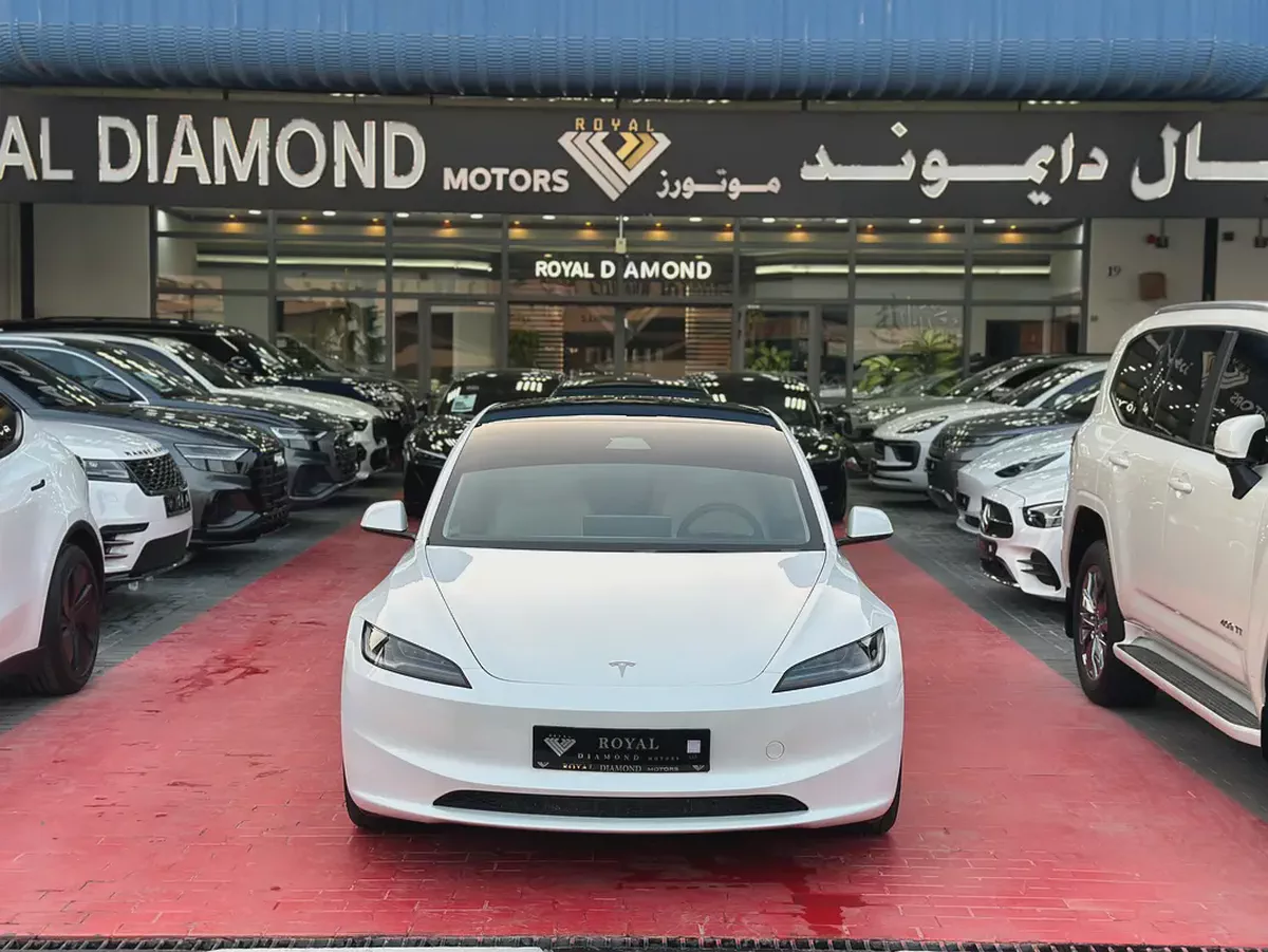 2024 Tesla Model 3 Long Range Dual Motor GCC Specs-1-1