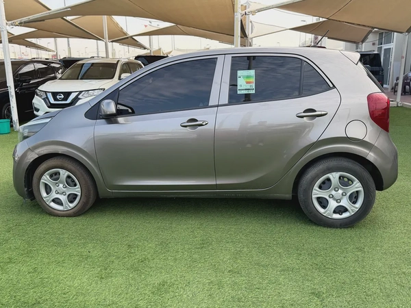 Kia Picanto Base 2019 - GCC—FREE ACCIDENT—LOW MILAGE—EXCELLENT CONDITION