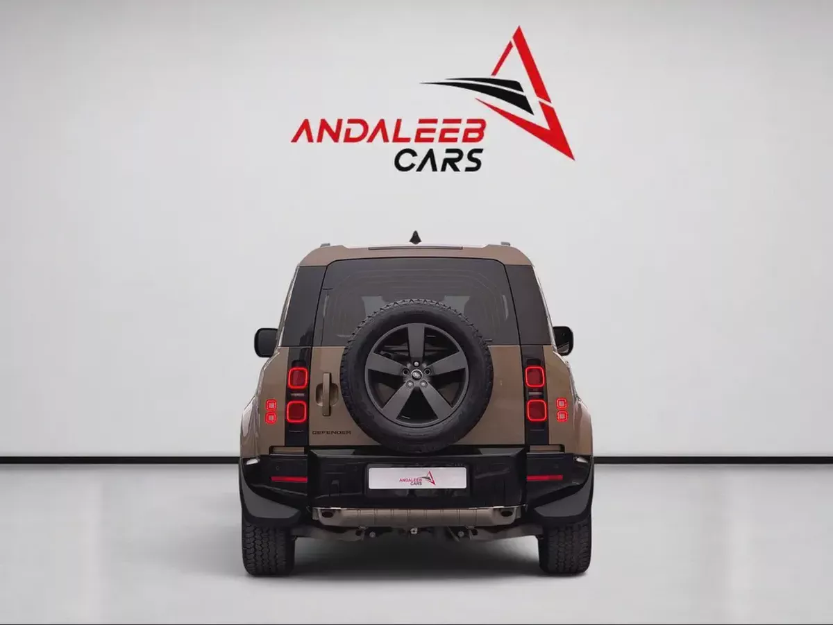 AGENCY WARRANTY & SERVICE CONTRACT UNTIL 2030  | LAND ROVER DEFENDER 110 HSE X-DYNAMIC | GCC SPECS-4-4