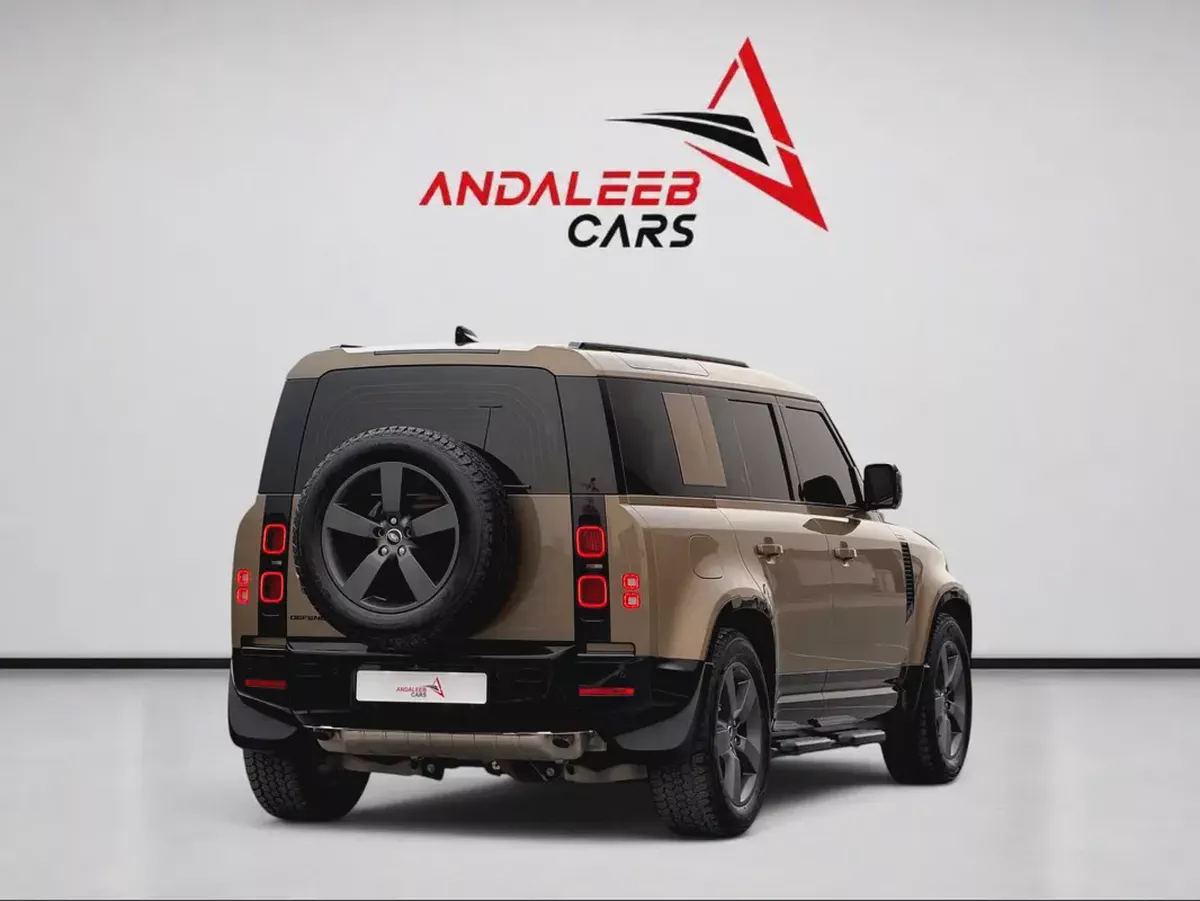 AGENCY WARRANTY & SERVICE CONTRACT UNTIL 2030  | LAND ROVER DEFENDER 110 HSE X-DYNAMIC | GCC SPECS-5-5