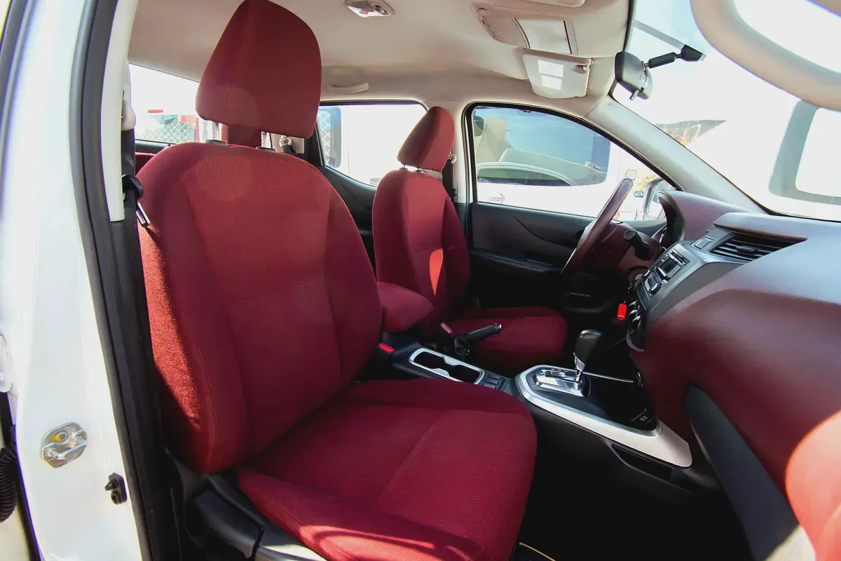 Navara | Double Cabin SE 4X2 | Automatic | GCC Specs | Ref#N70976-9-9