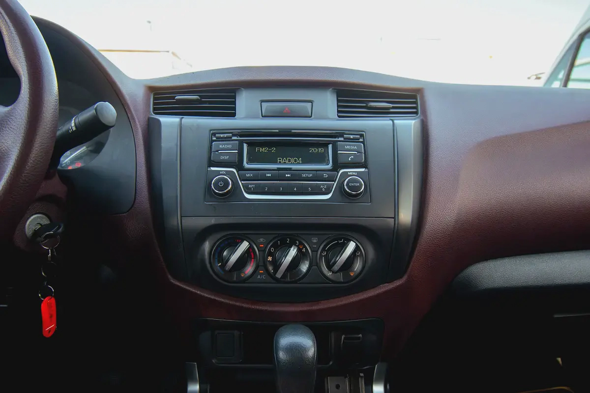 Navara | Double Cabin SE 4X2 | Automatic | GCC Specs | Ref#N70976-13-13