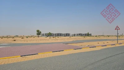 "Prime Investment Opportunity: Land Parcel for Sale in an Ideal Location"-3