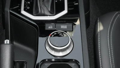 MITSUBISHI L200 SPORTIRO DIESEL-1