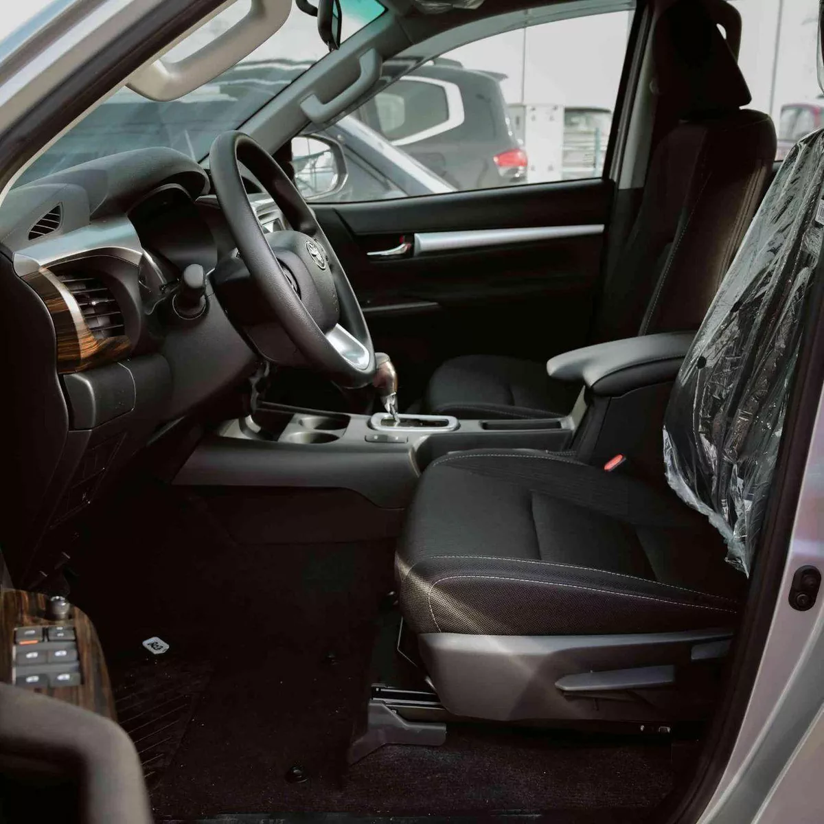 Toyota Hilux SGLX-11-0