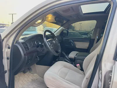 Toyota Land Cruiser GXR 2010 - GCC Specs - Well Maintained-4