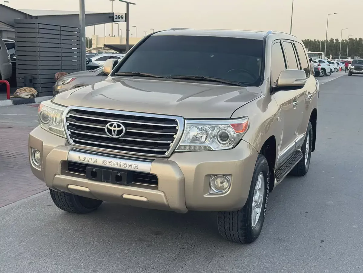 Toyota Land Cruiser GXR 2010 - GCC Specs - Well Maintained-6-6