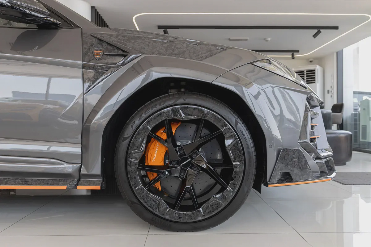 LAMBORGHINI URUS S | MANSORY VENATUS S KIT | 1 OF 9 | FULLY LOADED | FULL CARBON | 2023-4-4