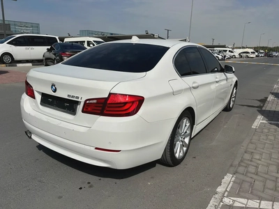 BMW 528i-5