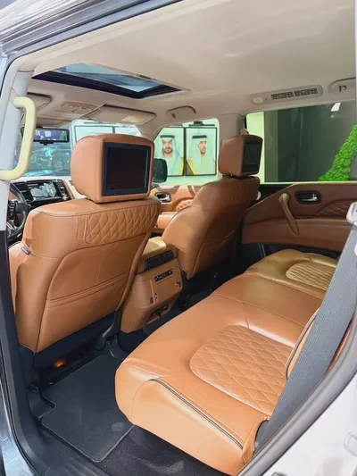 Pristine 2021 Infiniti QX80 Luxury | GCC Specs | Full Service History-11