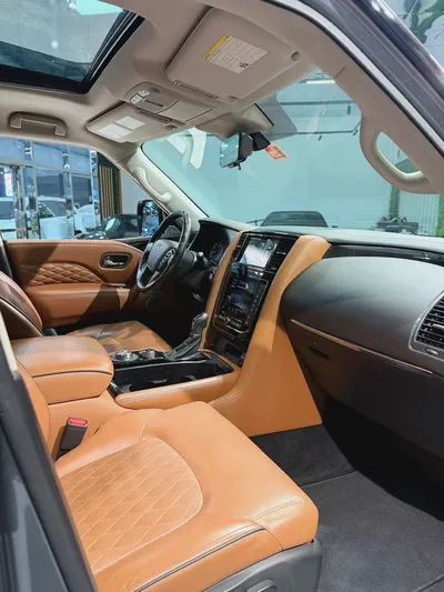 Pristine 2021 Infiniti QX80 Luxury | GCC Specs | Full Service History-14