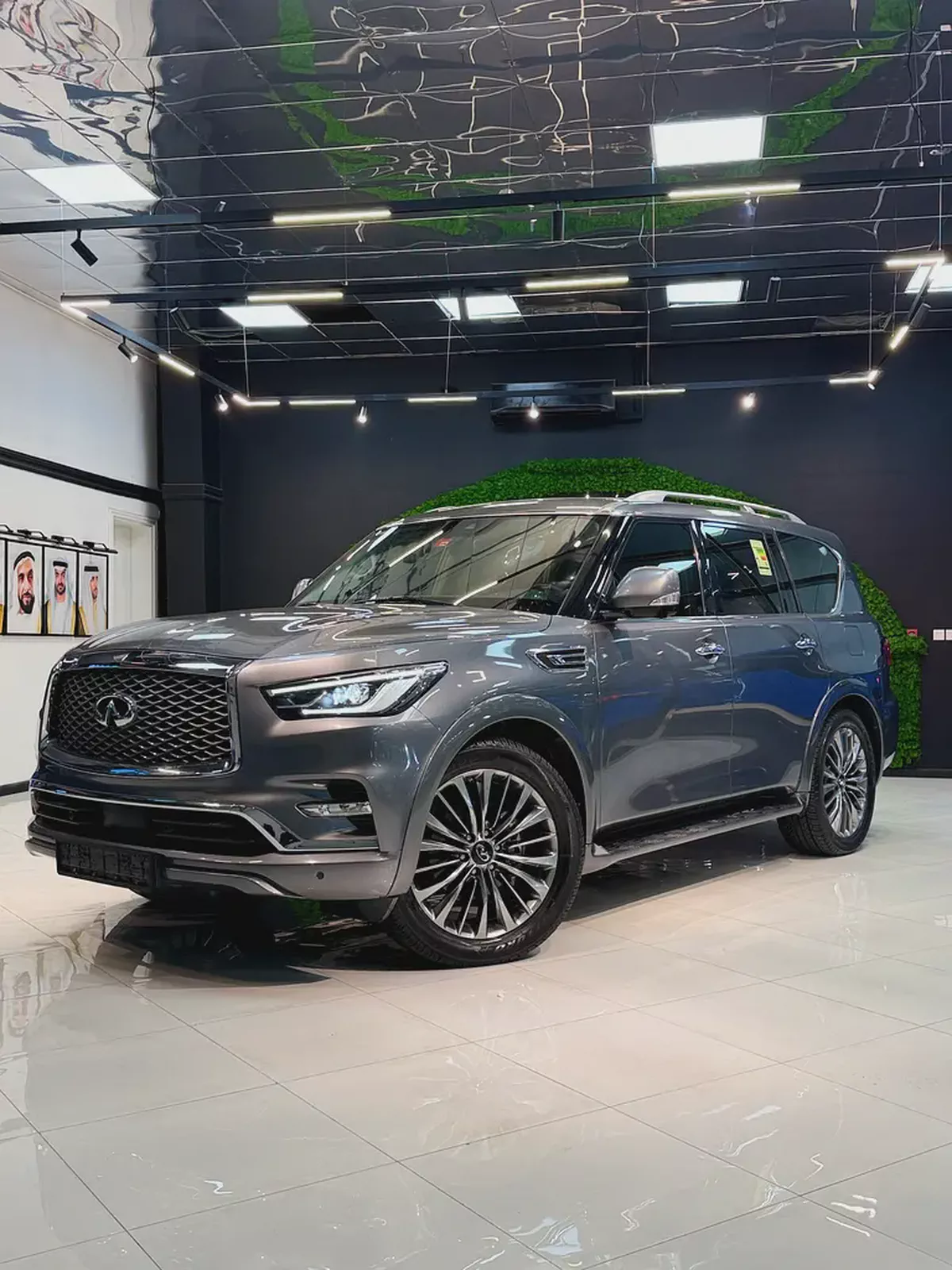 Pristine 2021 Infiniti QX80 Luxury | GCC Specs | Full Service History-2-2