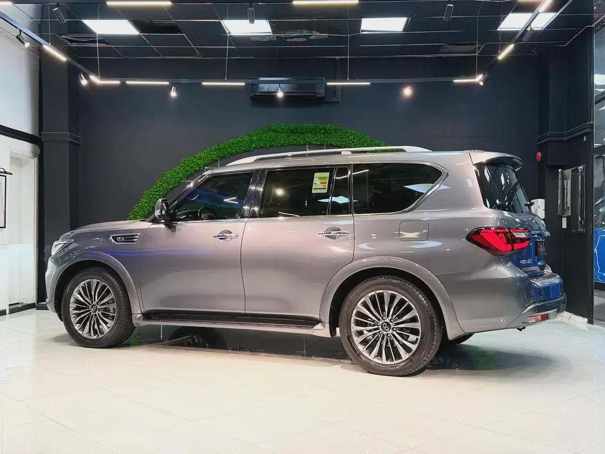 Pristine 2021 Infiniti QX80 Luxury | GCC Specs | Full Service History-8-8