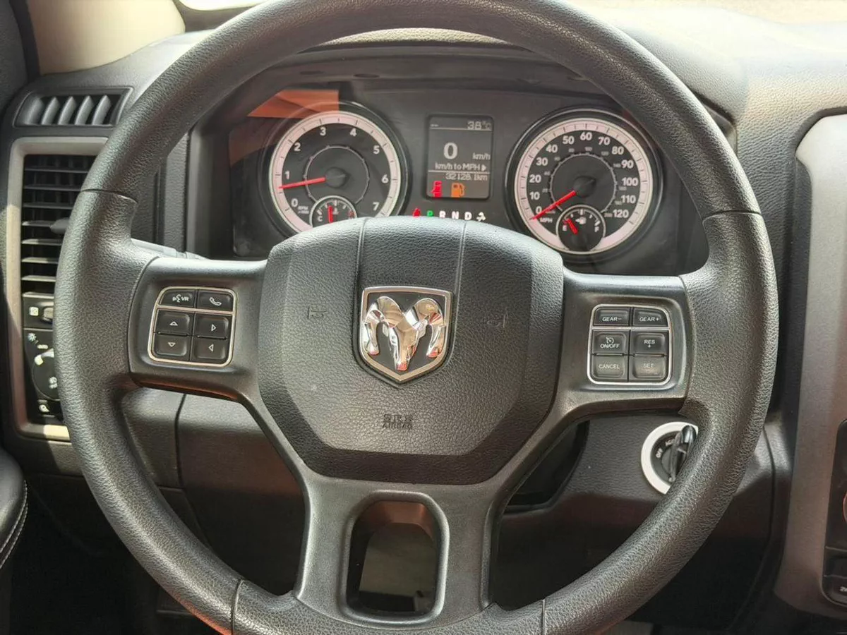 RAM 1500 CLASSIC VXR Dodge Ram 2021 Classic 1500 HEMI 5.7L Petrol Engine US Specs-9-0