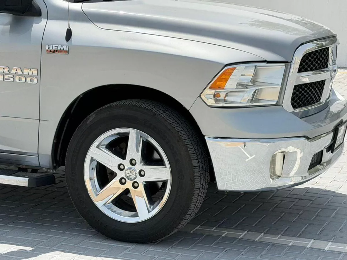 RAM 1500 CLASSIC VXR Dodge Ram 2021 Classic 1500 HEMI 5.7L Petrol Engine US Specs-14-0
