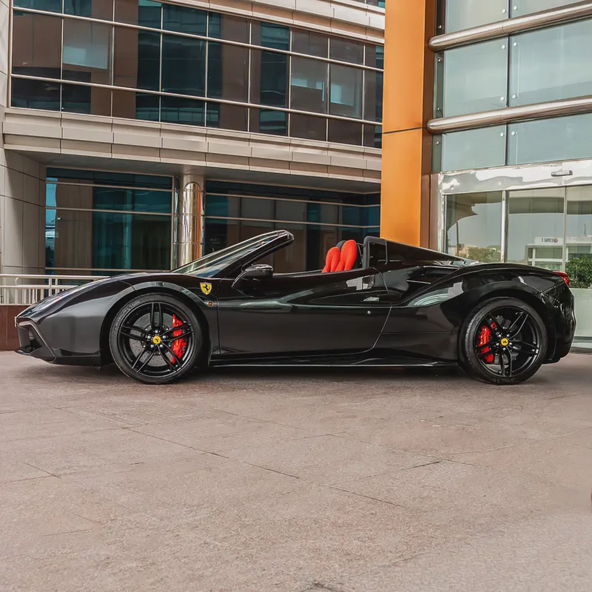 2018 FERRARI 488 SPIDER DONE ONLY 18,000KM-13-13