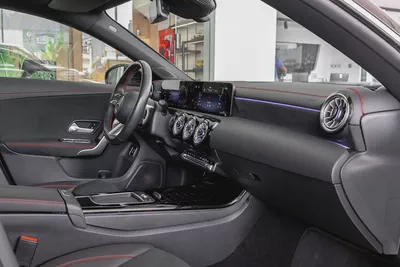 Amazing Price | Mercedes-Benz CLA 200 1.4L Turbo | COUPE | 2024 - 5 Years Gargash Auto Warranty-16