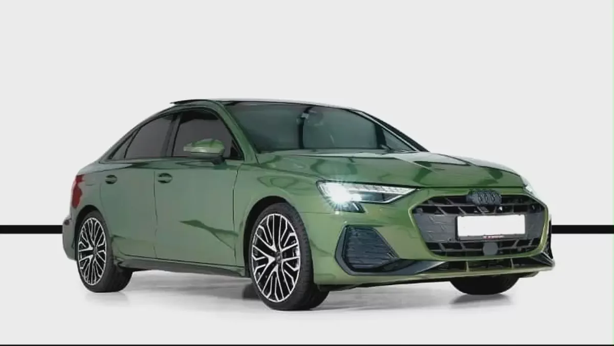 AUDI A3 35 TFSI - S LINE - 2025 - GCC - WARRANTY AND SERVICE CONTRACT - BRAND NEW CONDITION-1-1