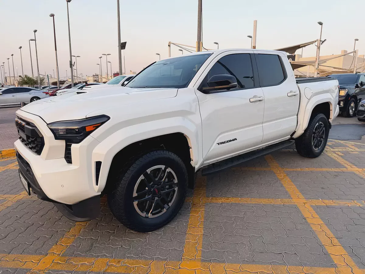 Toyota Tacoma TRD Sport 2024 | American Specs | Low Mileage | Off-Road Ready