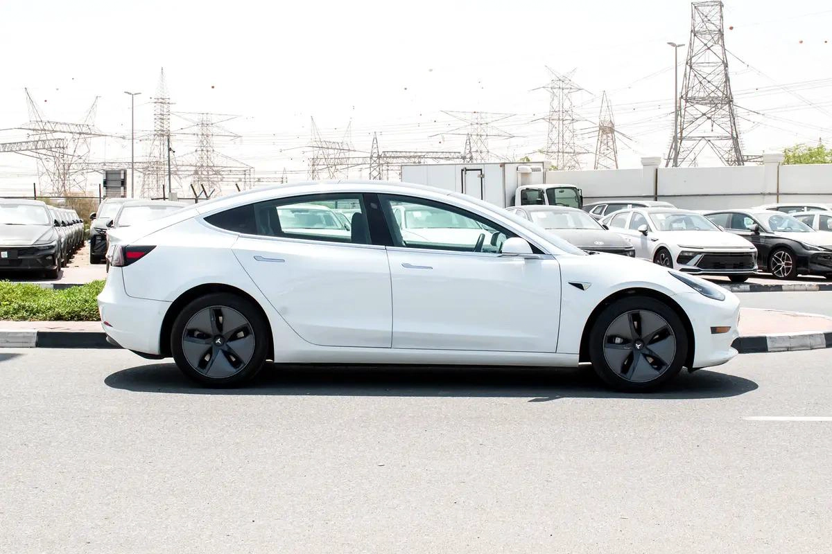 2020 - TESLA MODEL 3 STANDARD - AMERICAN SPECS - ONLY 61,000 KM