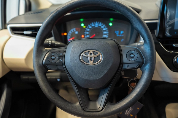 Toyota Corolla 1600 CC 2026