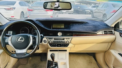 GCC 2013 Lexus ES350-4