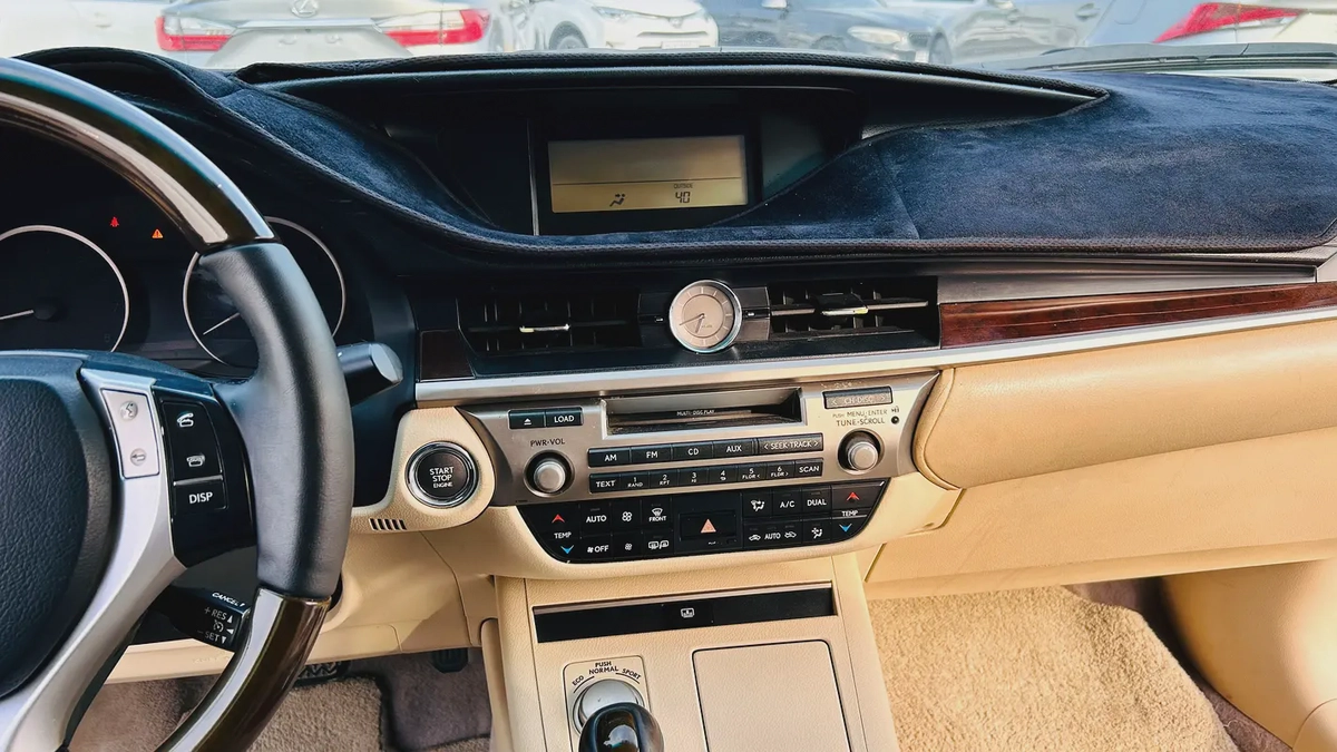 GCC 2013 Lexus ES350-14-14