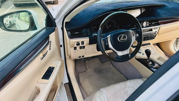 GCC 2013 Lexus ES350