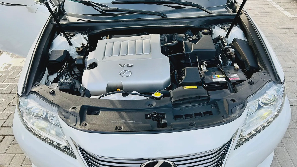 GCC 2013 Lexus ES350-18-18