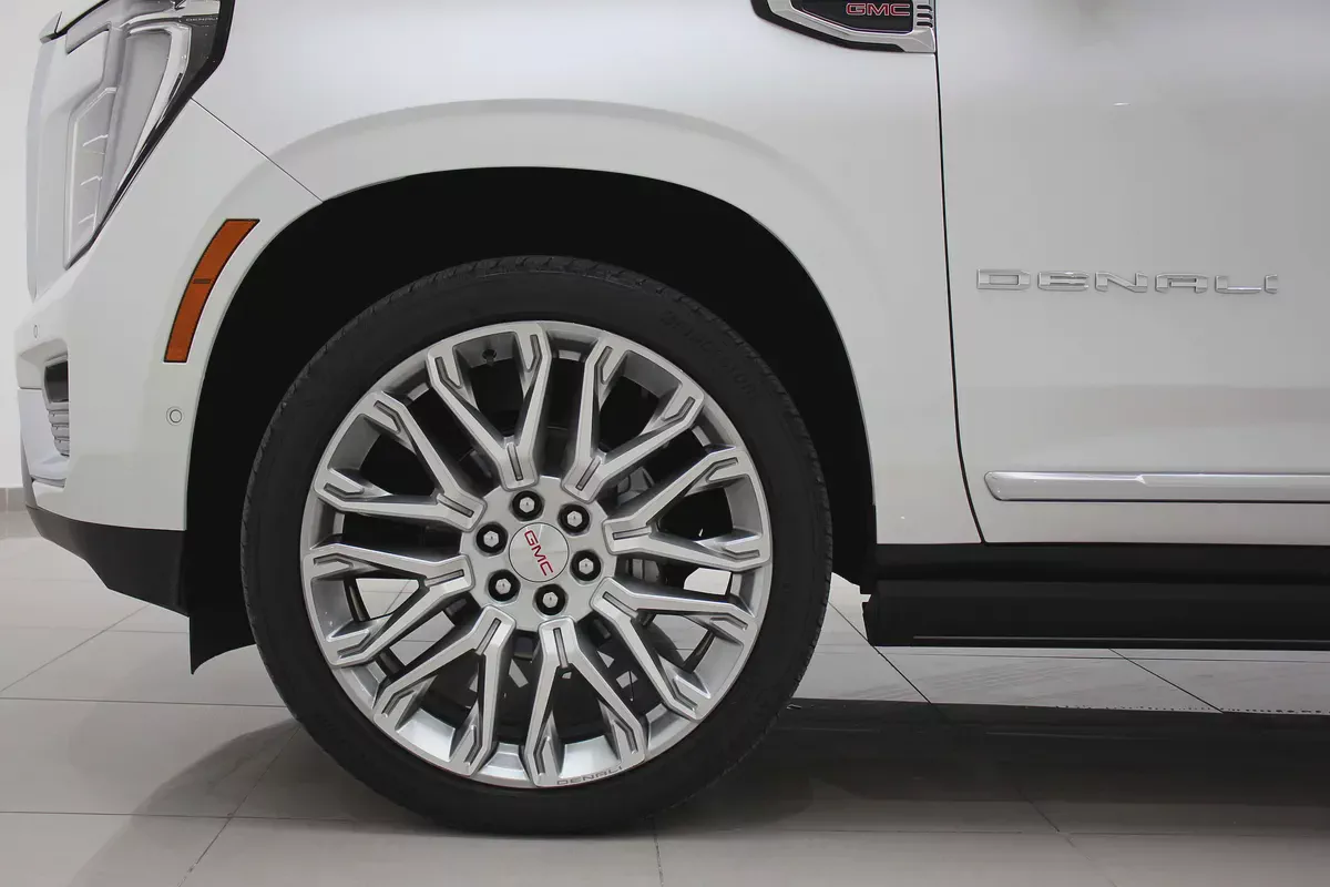 GMC Yukon Denali 2025 - GCC Specs-5-5