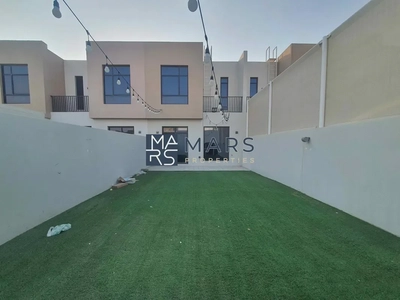 Luxury Townhouse / With Big Garden-13