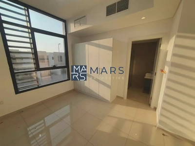 Luxury Townhouse / With Big Garden-8
