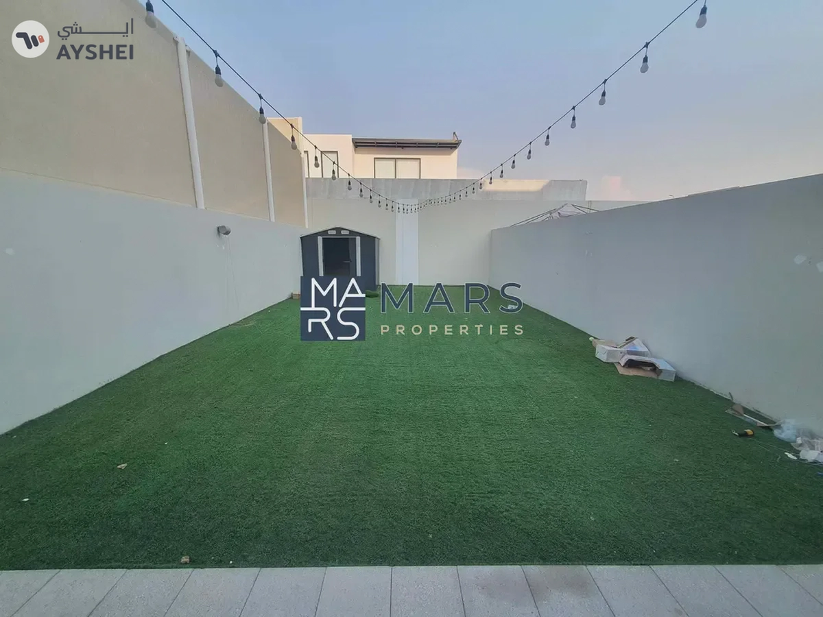 Luxury Townhouse / With Big Garden-14-14