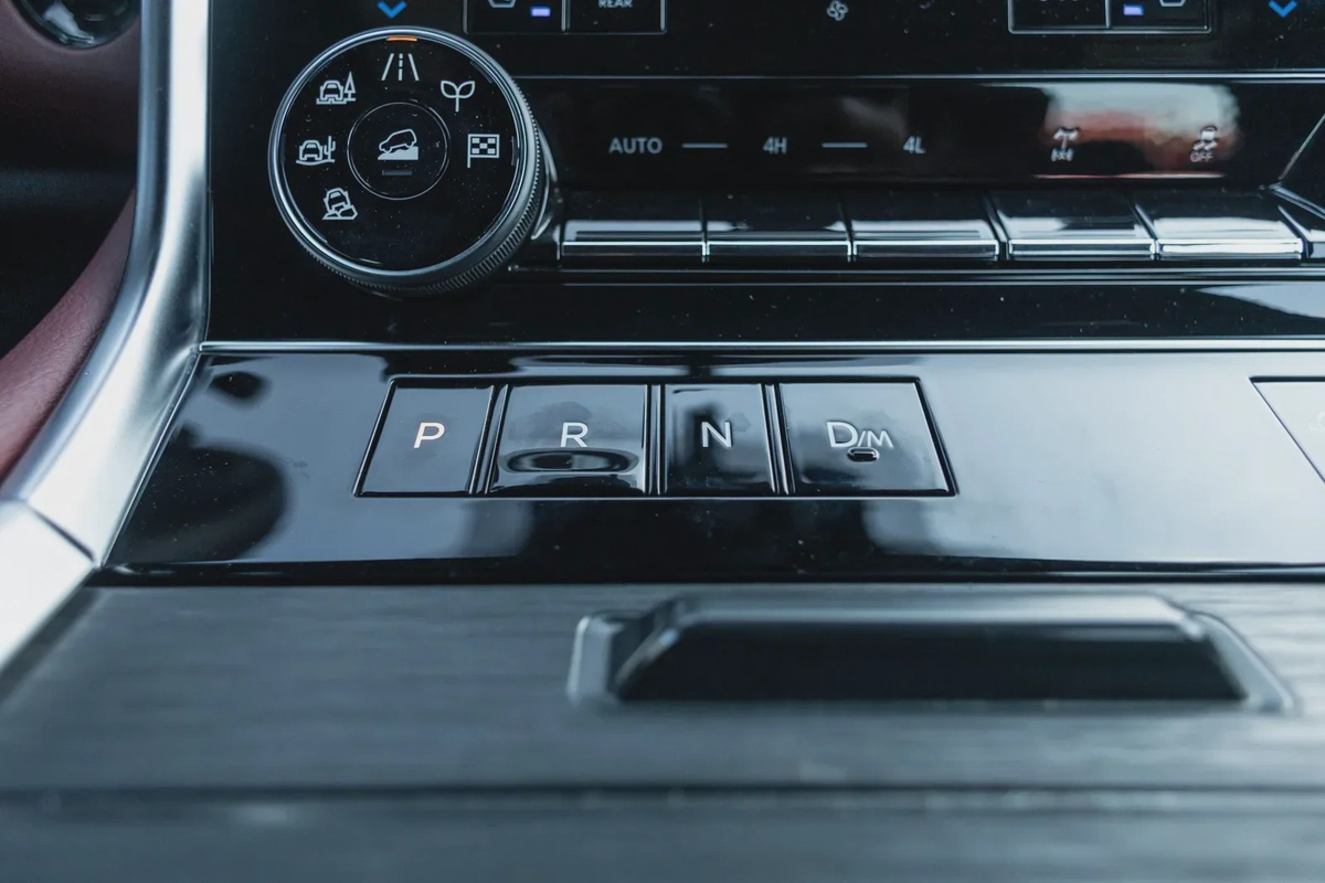 Nissan Patrol-12-12