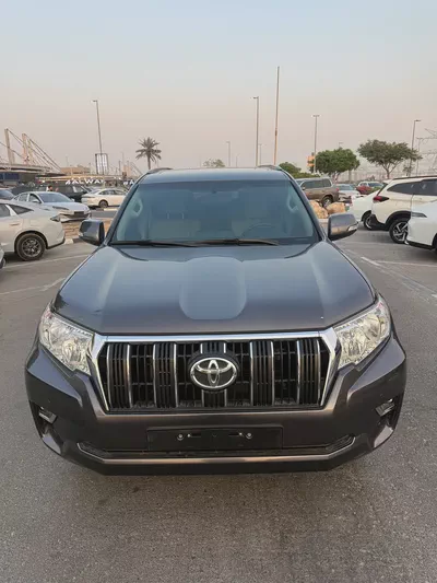 Toyota Prado VXR 2022 GCC Specs-2