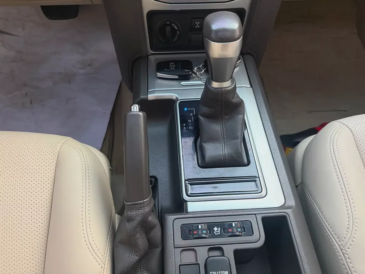 Toyota Prado VXR 2022 GCC Specs-12-12