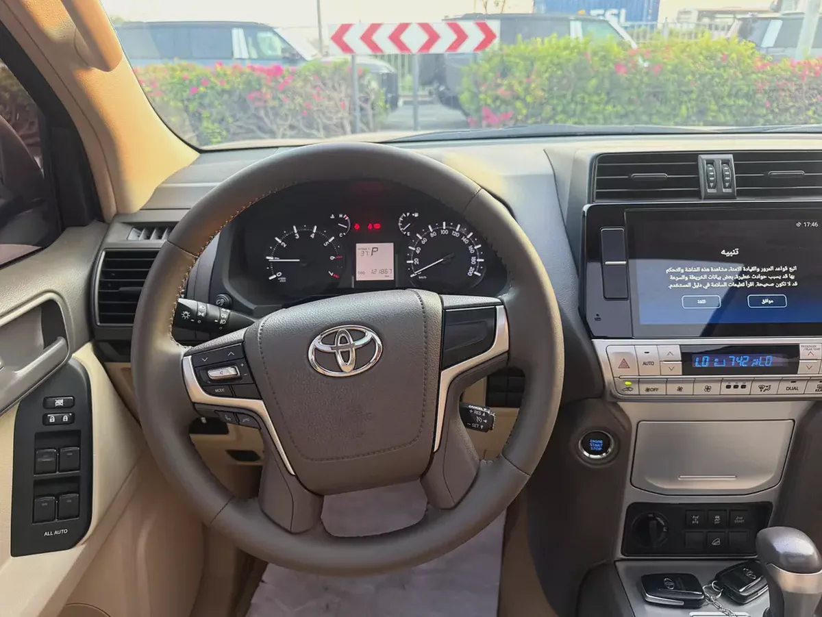 Toyota Prado VXR 2022 GCC Specs-13-13