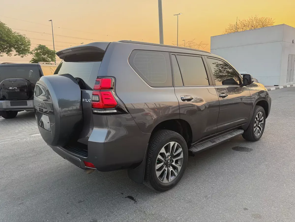 Toyota Prado VXR 2022 GCC Specs-6-6