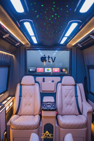 Mercedes Benz Sprinter D516 GCC zero km-5